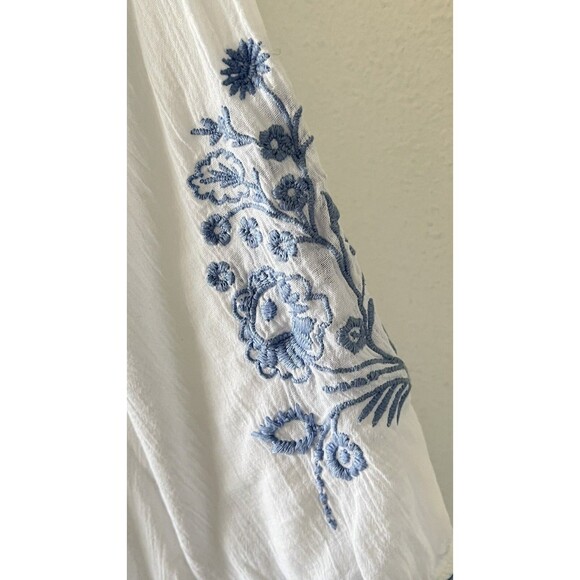 Treasure & Bond White Blue Floral Embroidered Bohemian Peasant Top Size 2X - Picture 6 of 13